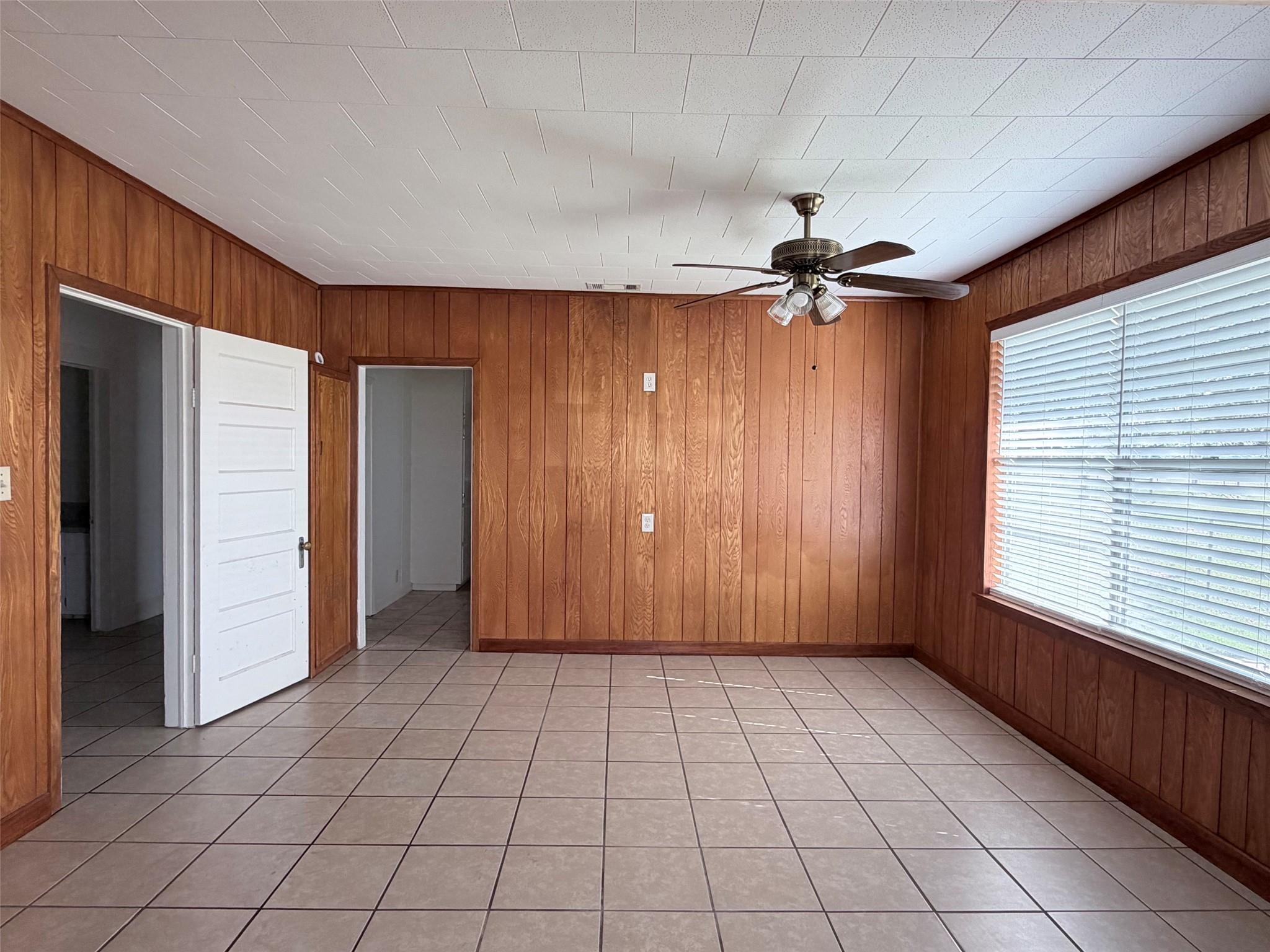 500 Greasy Bnd, Smithville, TX 78957