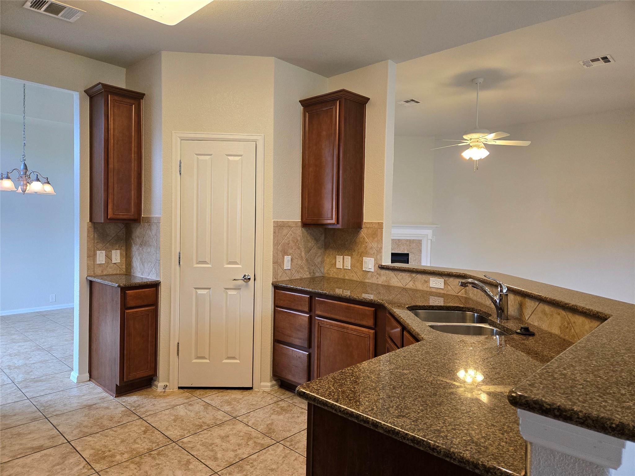 143 Wild Turkey Cv, Austin, TX 78737