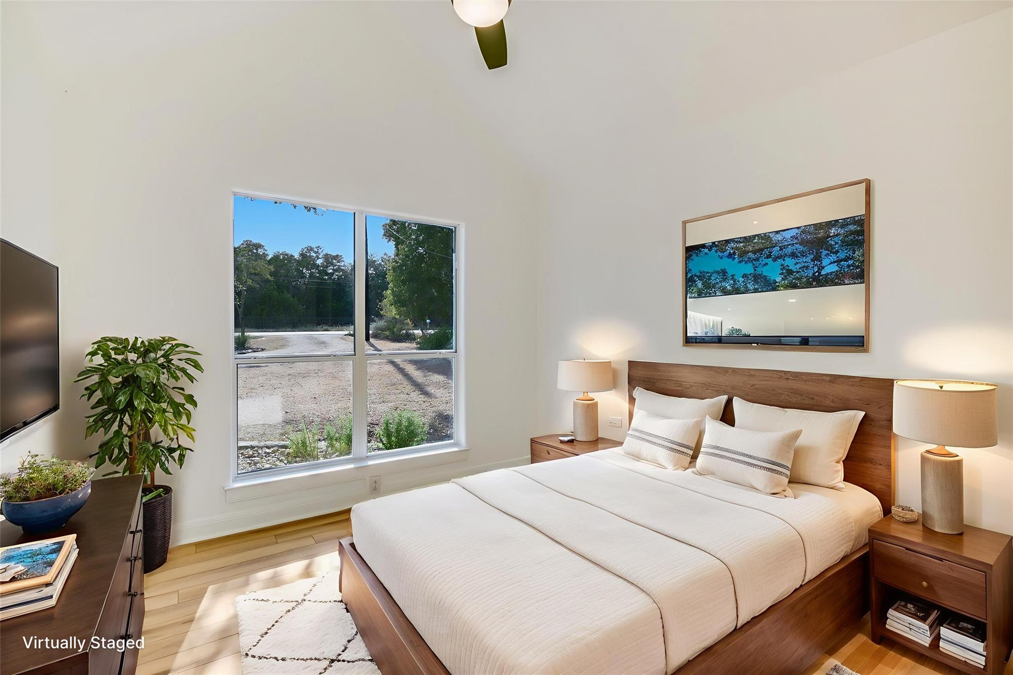 302 Valley Dr, Wimberley, TX 78676