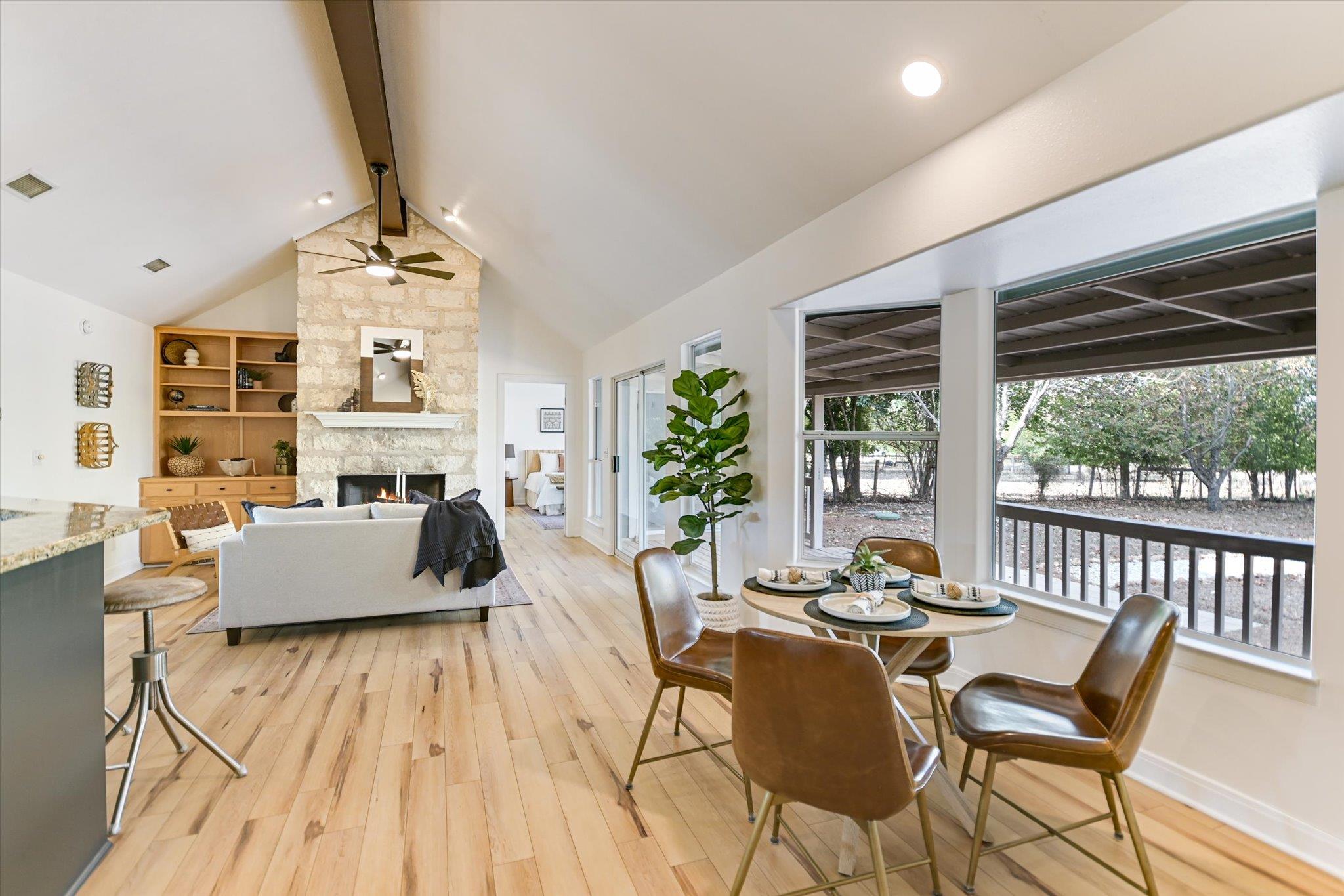 302 Valley Dr, Wimberley, TX 78676