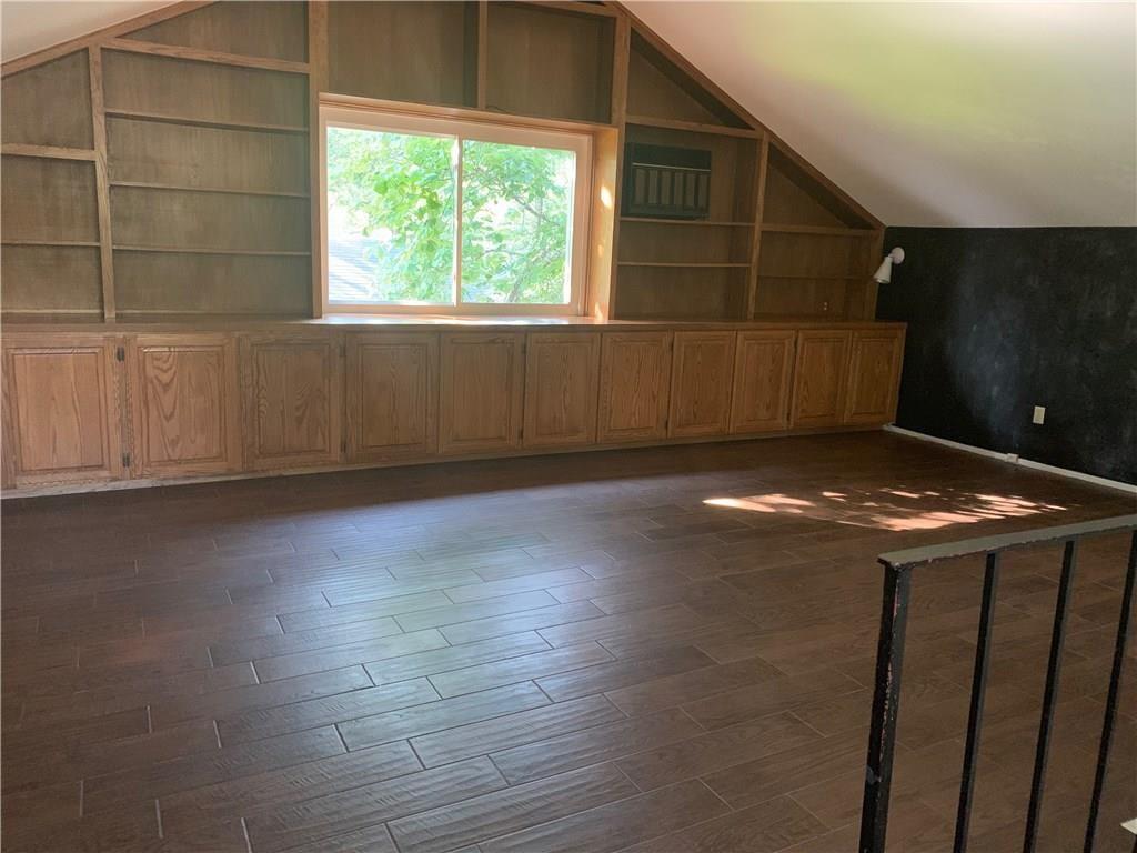 6705 Woodcrest Dr, Austin, TX 78759