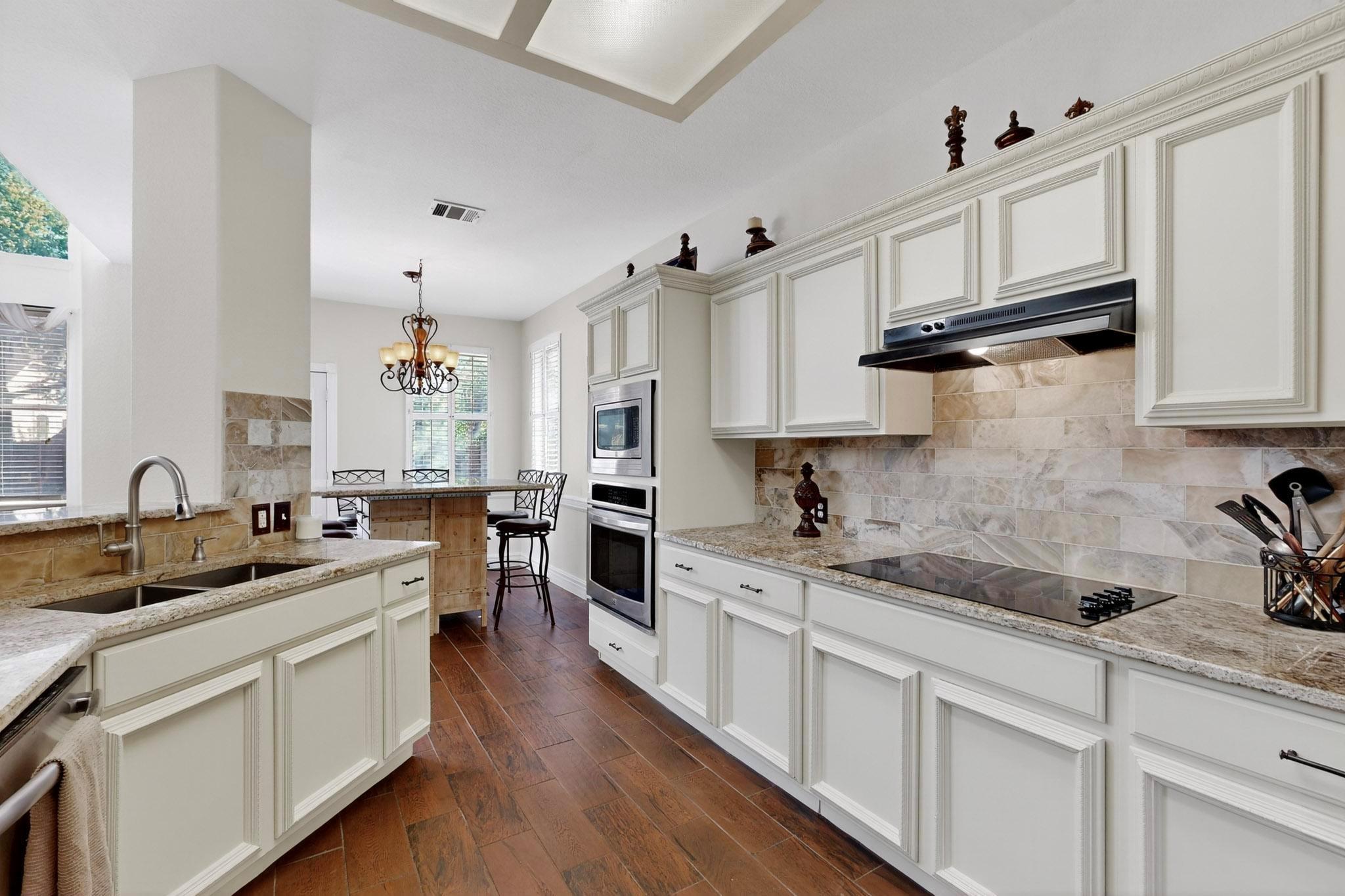 908 Cashew Ln, Cedar Park, TX 78613