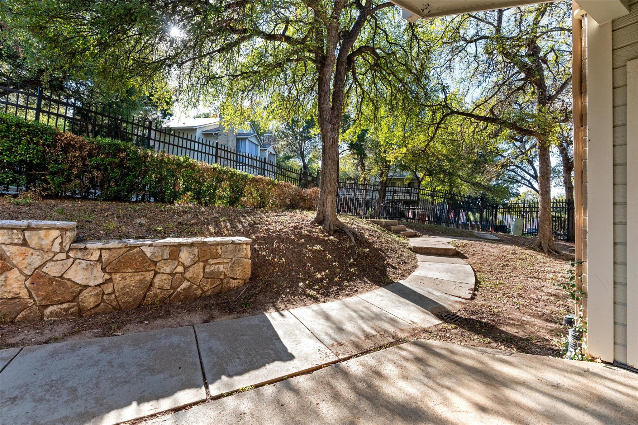 2450 Wickersham Ln # 101, Austin, TX 78741