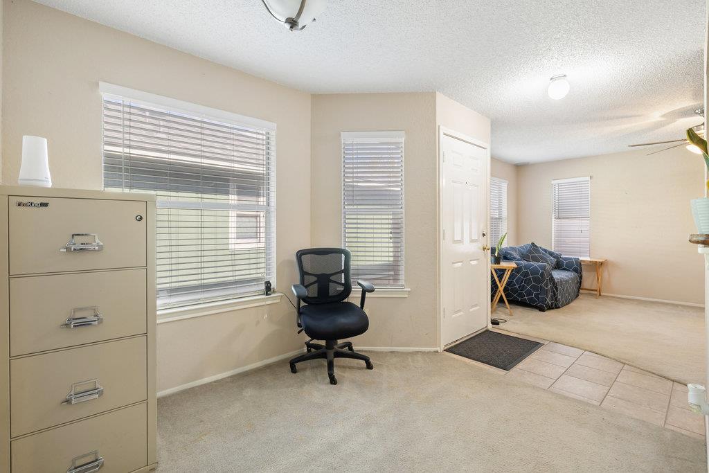 1700 Taron Dr, Round Rock, TX 78681