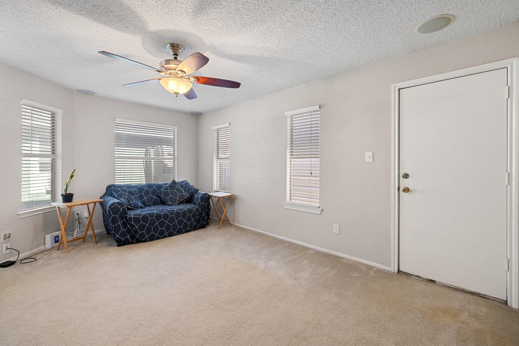 1700 Taron Dr, Round Rock, TX 78681