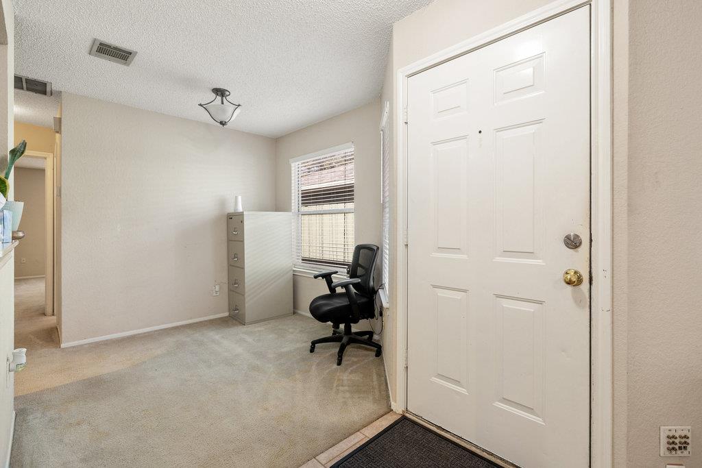 1700 Taron Dr, Round Rock, TX 78681