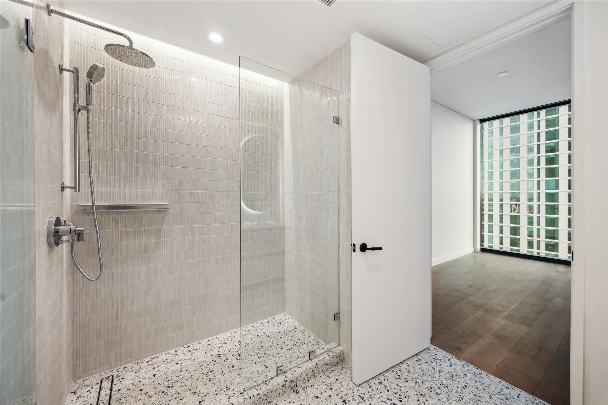 610 Davis St # 2304, Austin, TX 78701