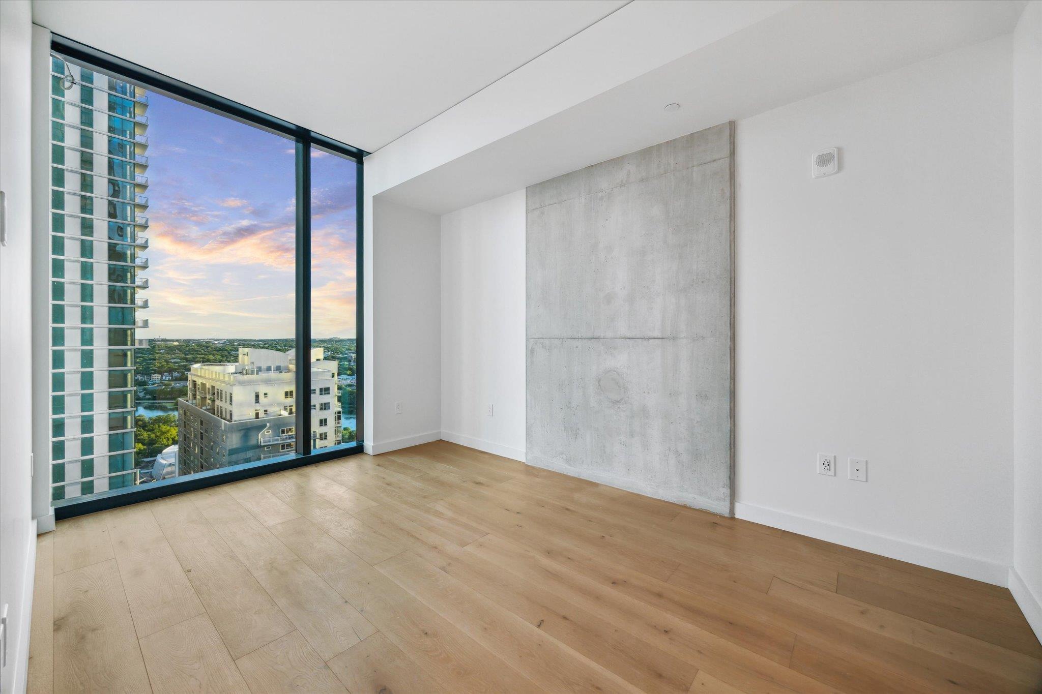 610 Davis St # 2304, Austin, TX 78701