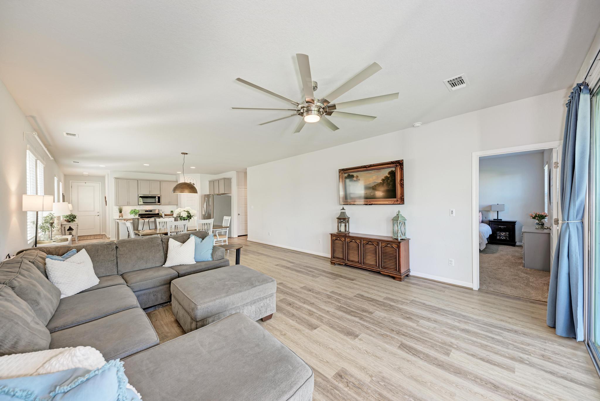 125 Wagon Spoke Way, Liberty Hill, TX 78642