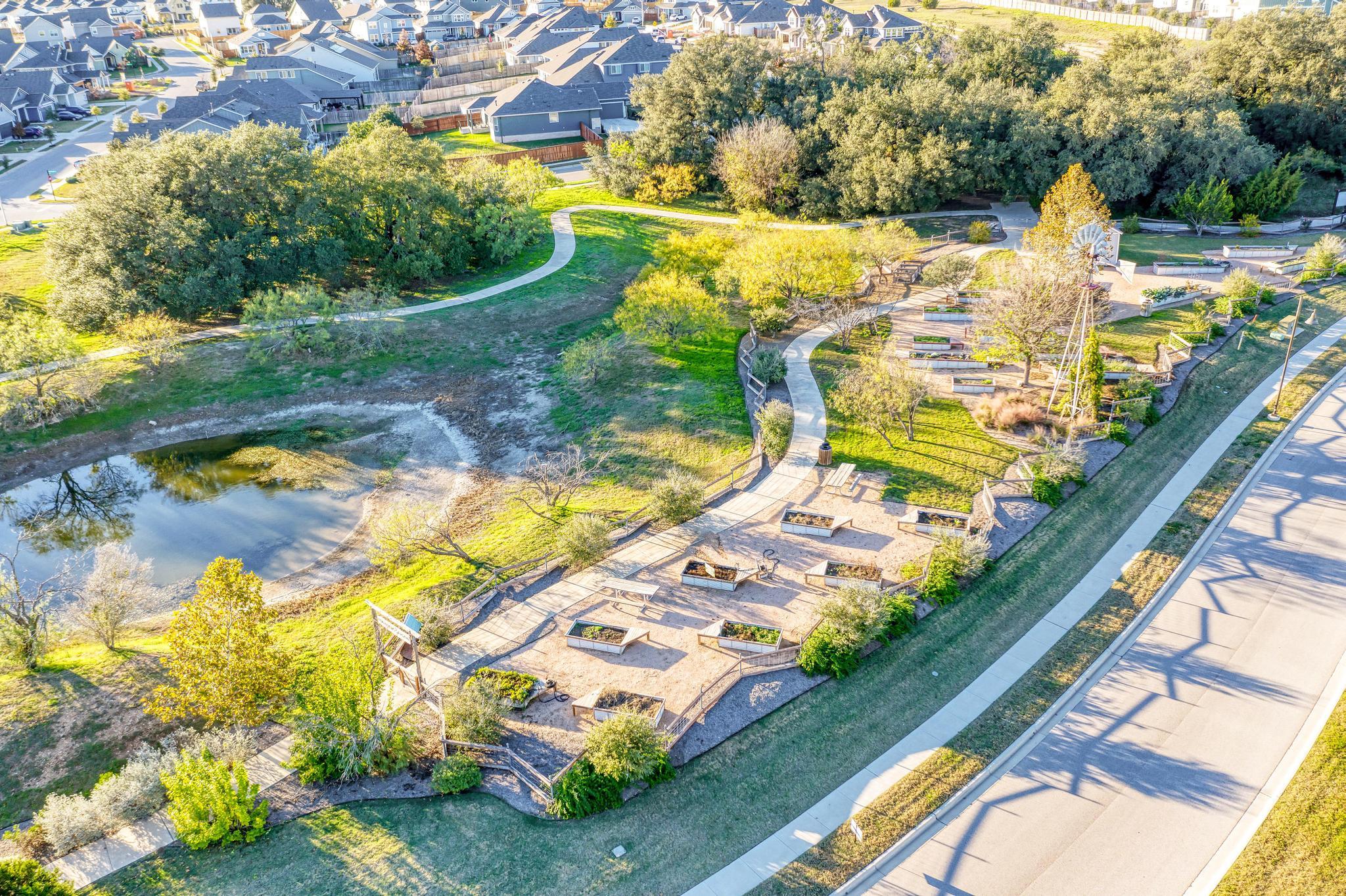 125 Wagon Spoke Way, Liberty Hill, TX 78642