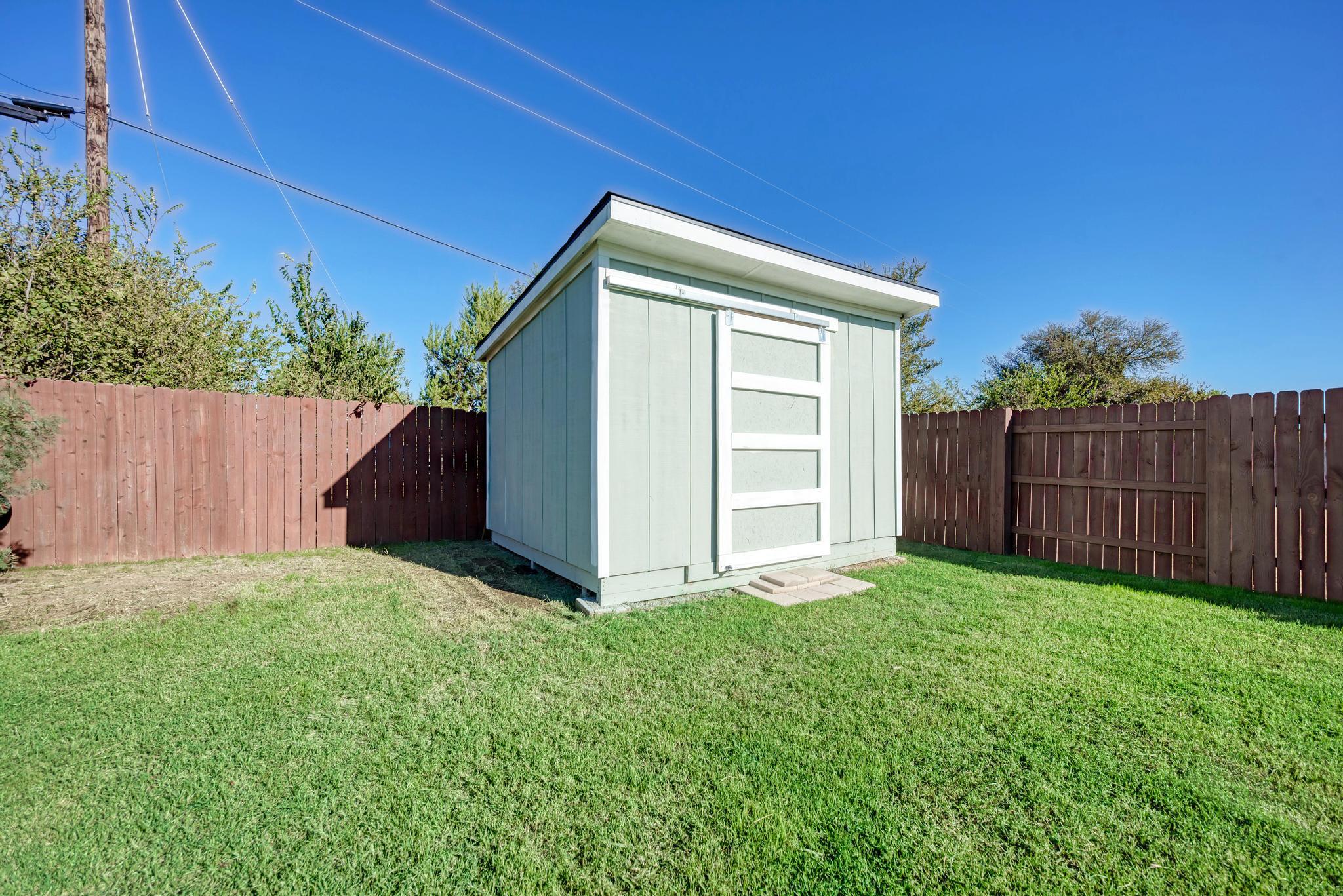 125 Wagon Spoke Way, Liberty Hill, TX 78642