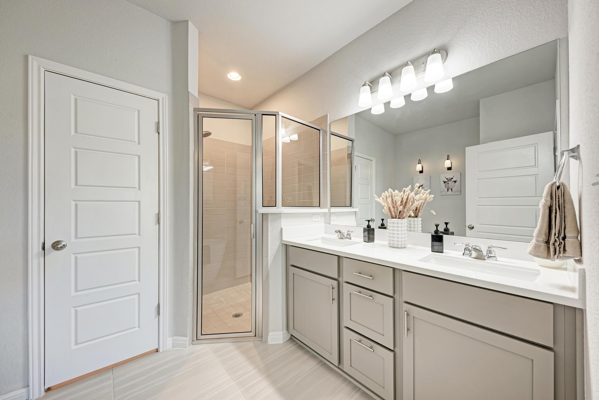 125 Wagon Spoke Way, Liberty Hill, TX 78642