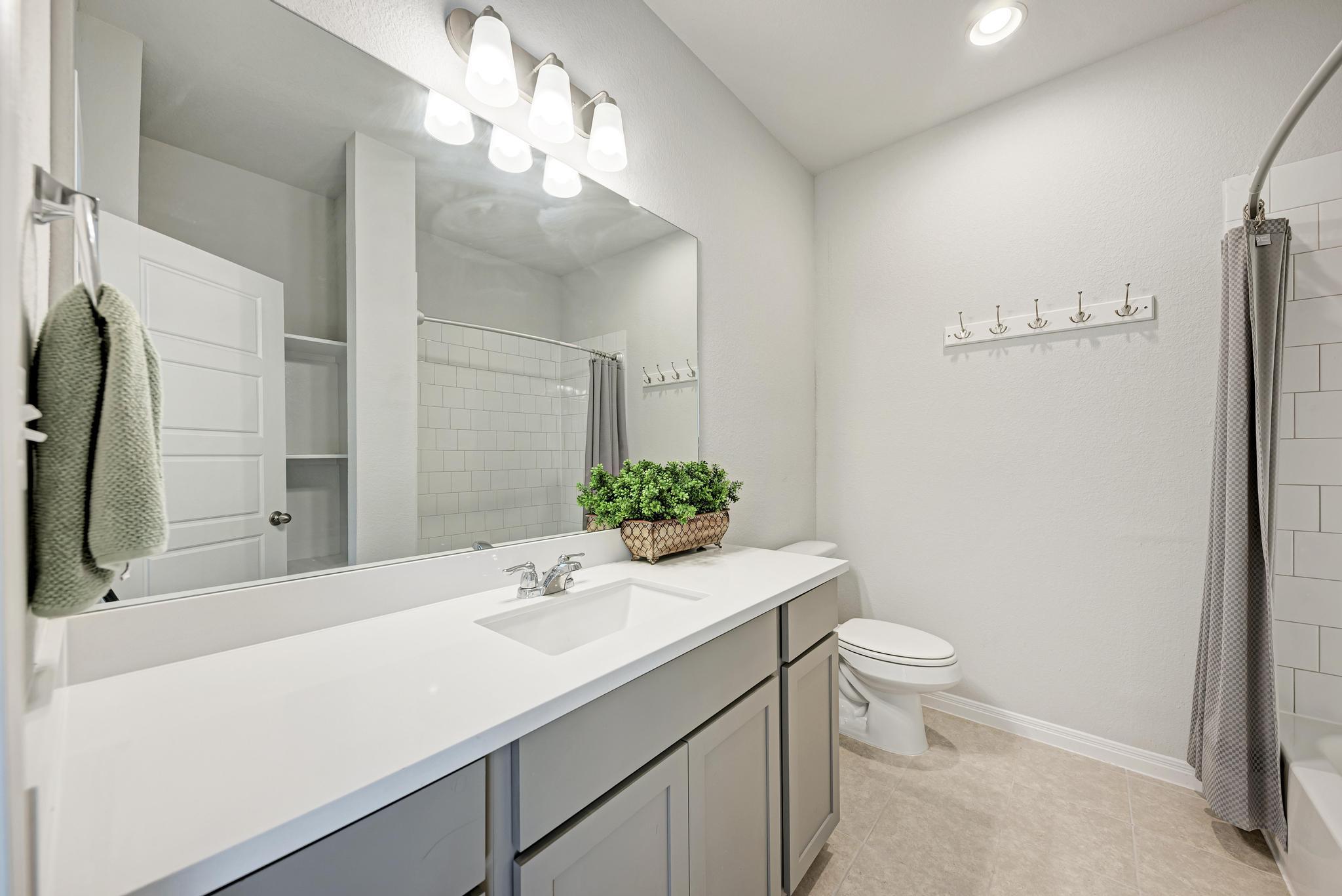 125 Wagon Spoke Way, Liberty Hill, TX 78642