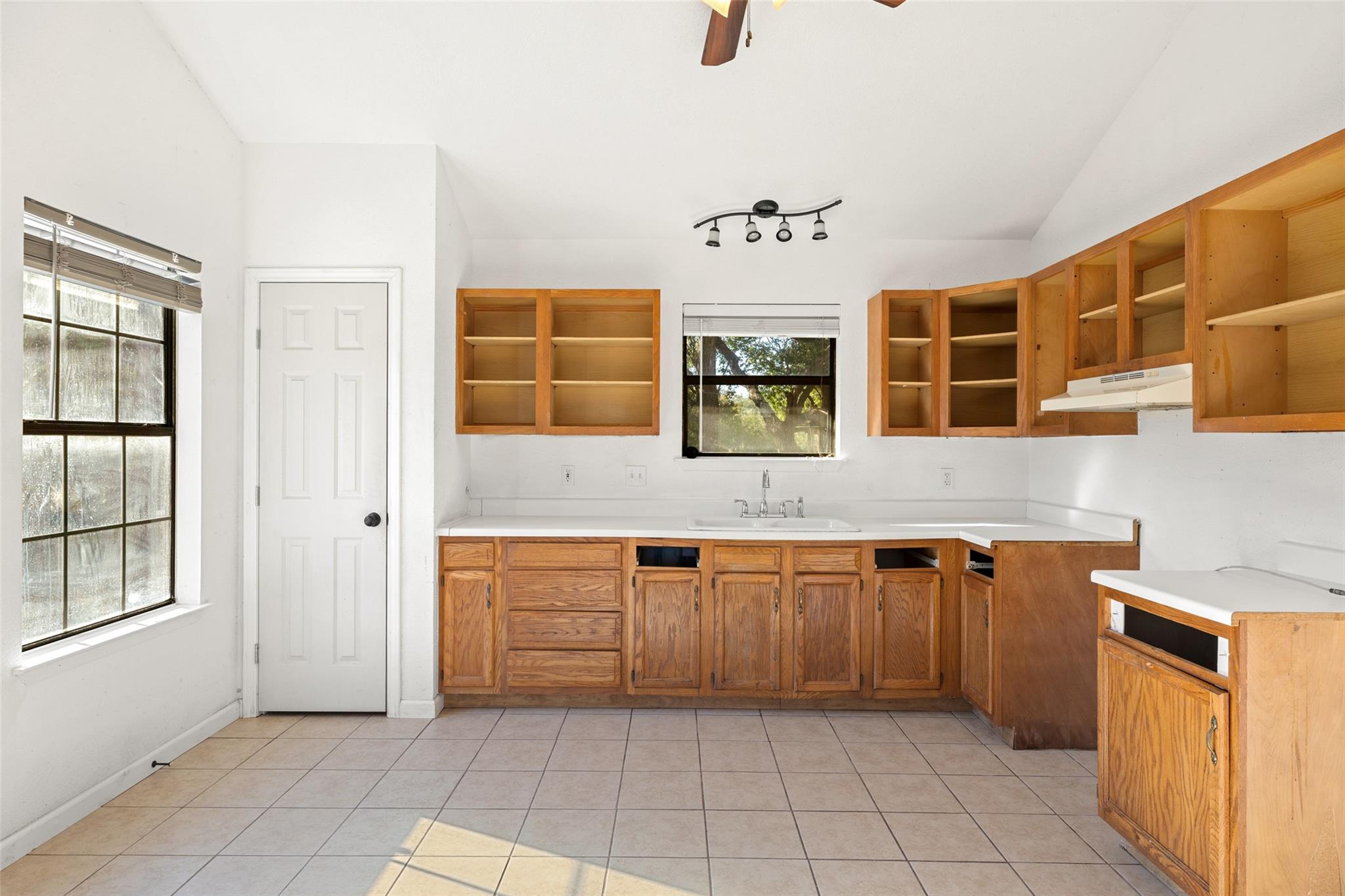 205 Mesquite Trl, Wimberley, TX 78676