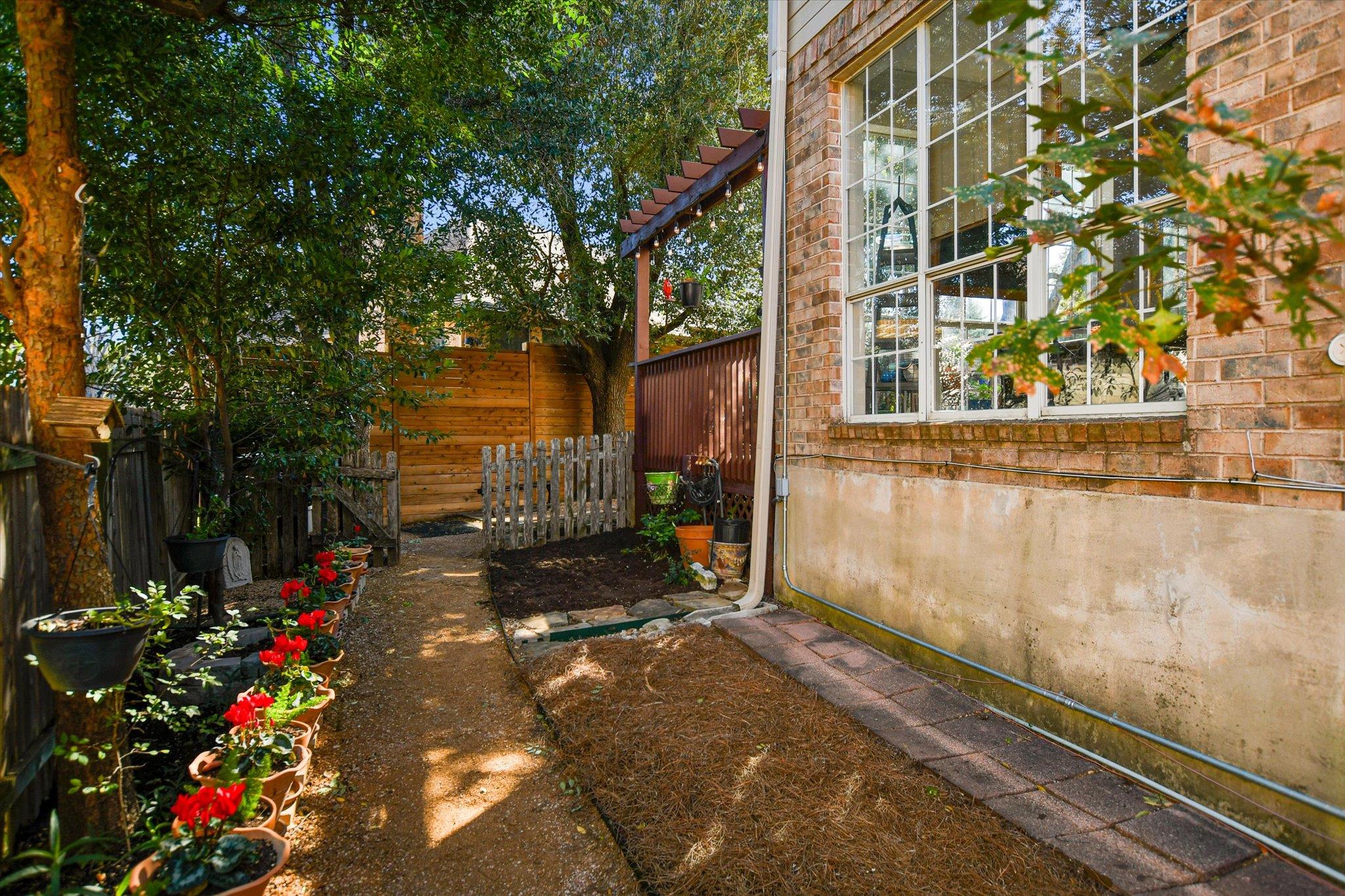 10305 Scull Creek Dr, Austin, TX 78730