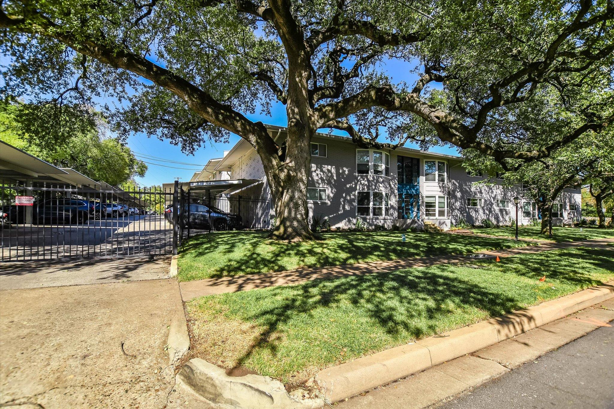 1210 Windsor Rd # 123, Austin, TX 78703