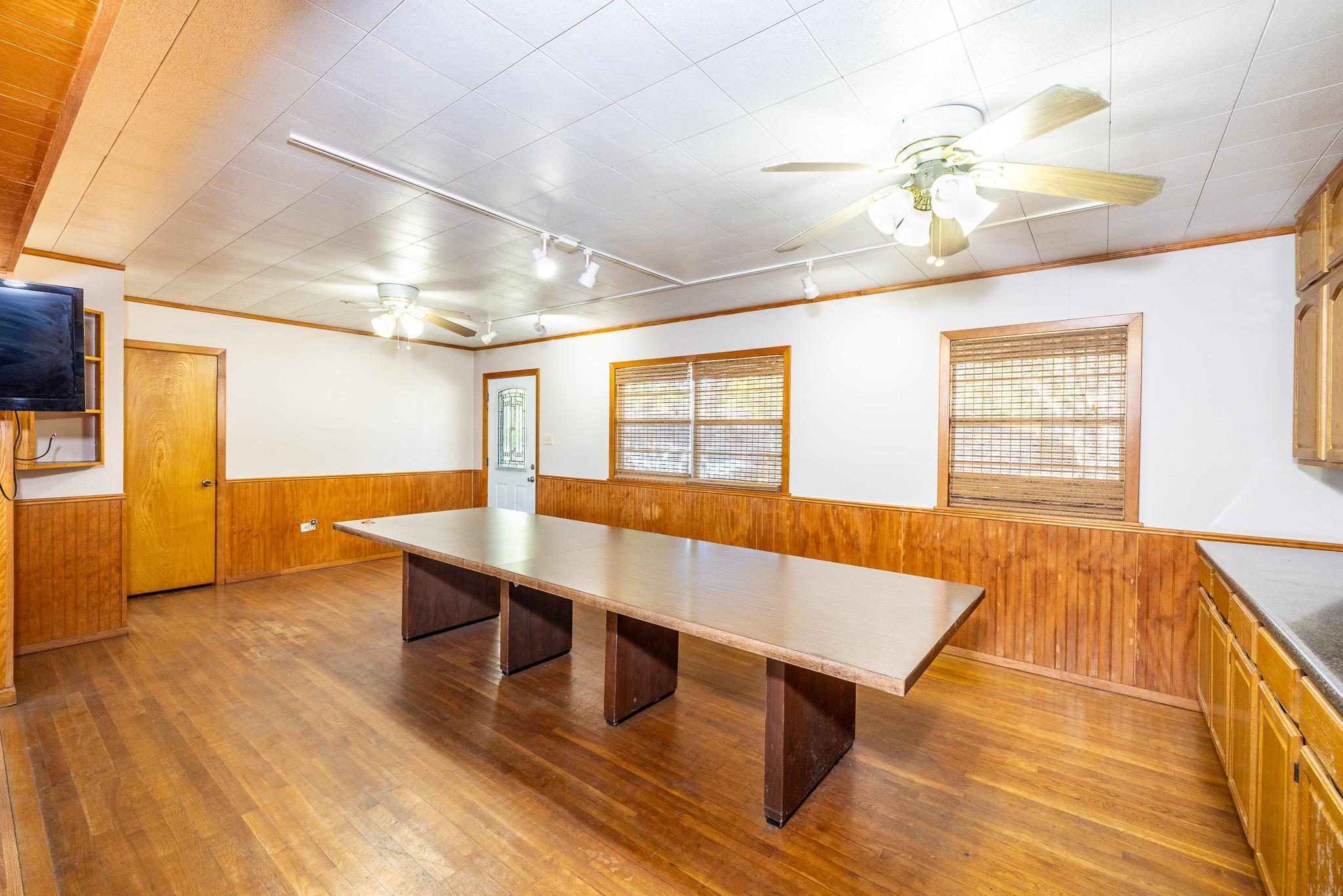 1724 Hickston St, Gonzales, TX 78629