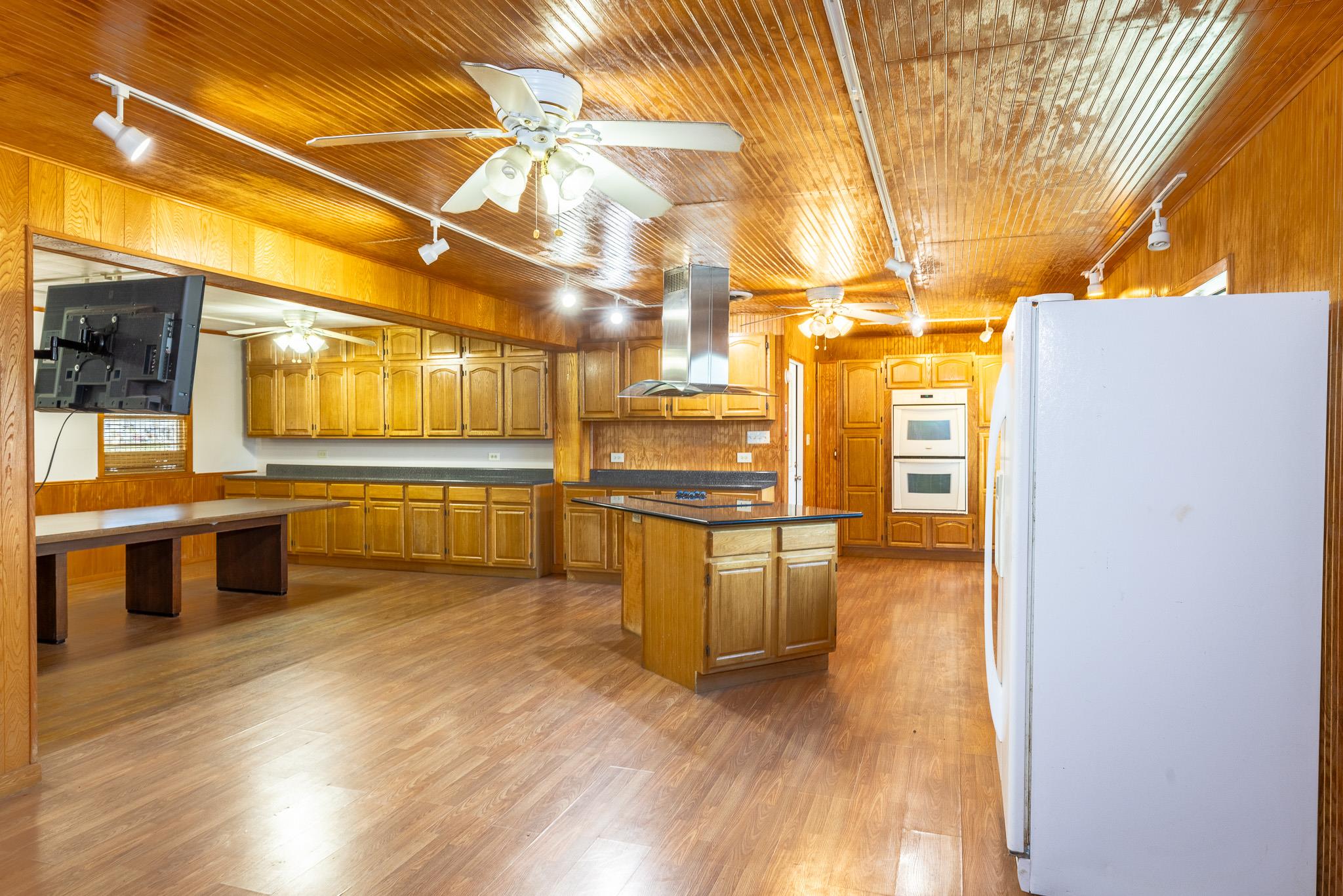 1724 Hickston St, Gonzales, TX 78629