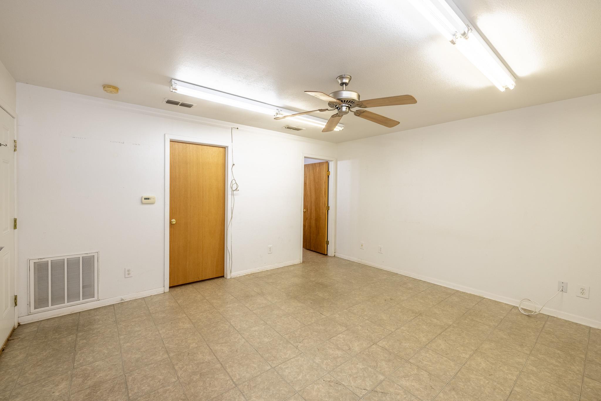 1724 Hickston St, Gonzales, TX 78629