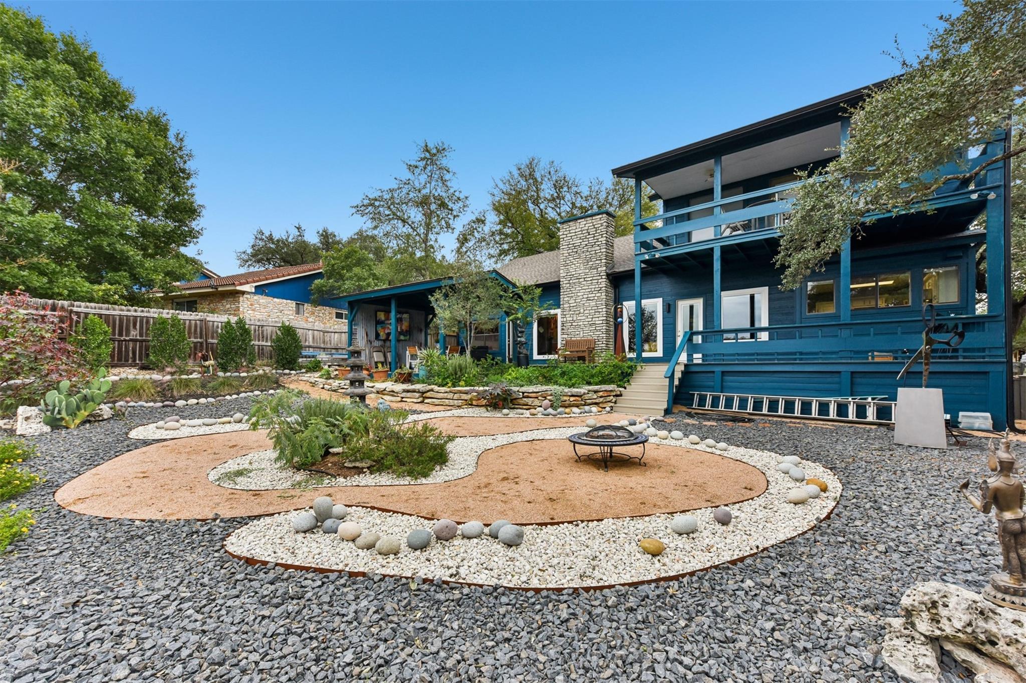 66 Woodcreek Dr, Wimberley, TX 78676