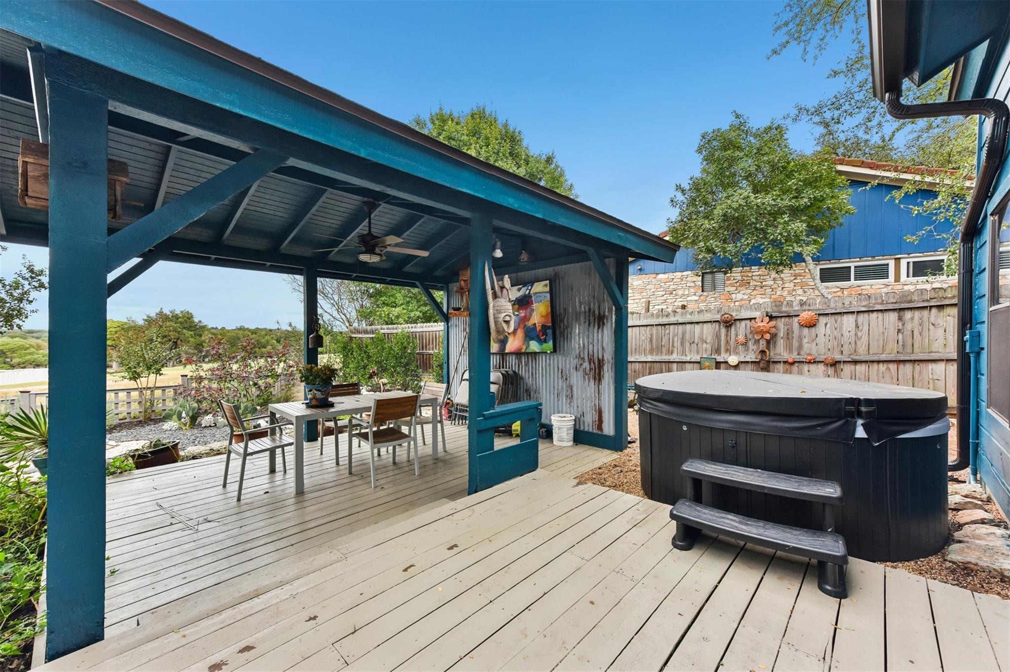 66 Woodcreek Dr, Wimberley, TX 78676