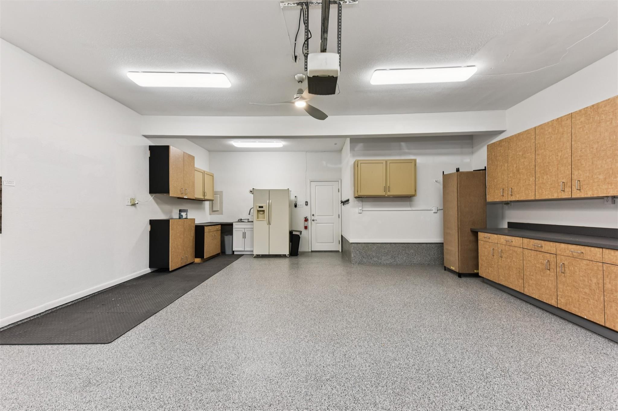 66 Woodcreek Dr, Wimberley, TX 78676