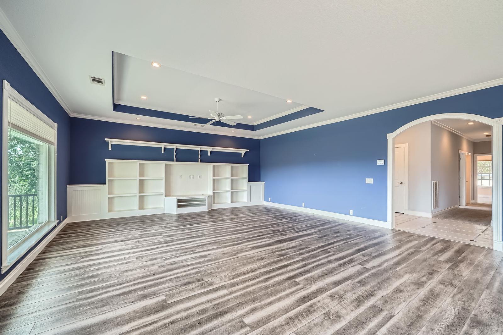 128 Oak Crest Dr, Bertram, TX 78605