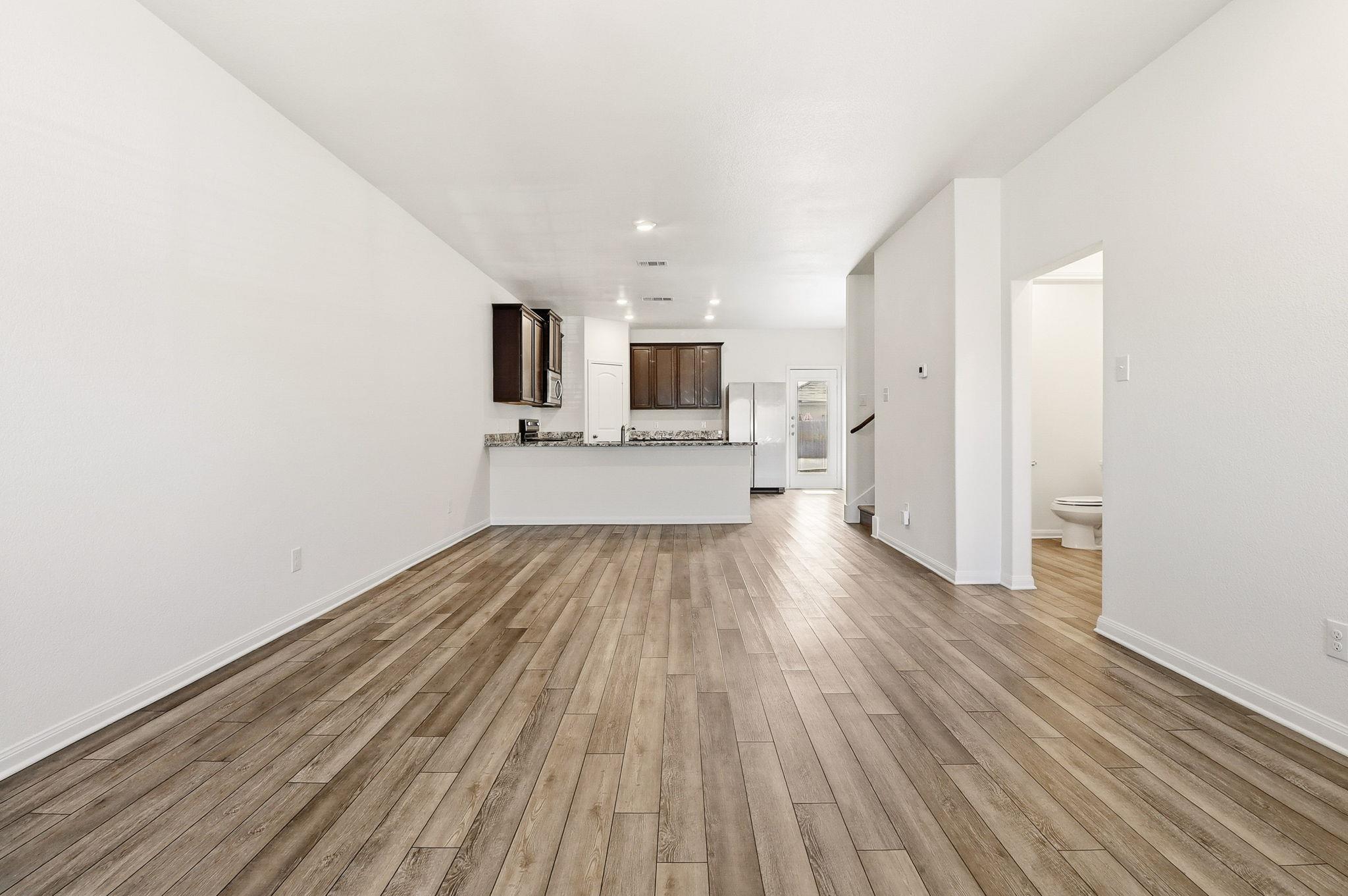 1283 Treeta Trl, Kyle, TX 78640