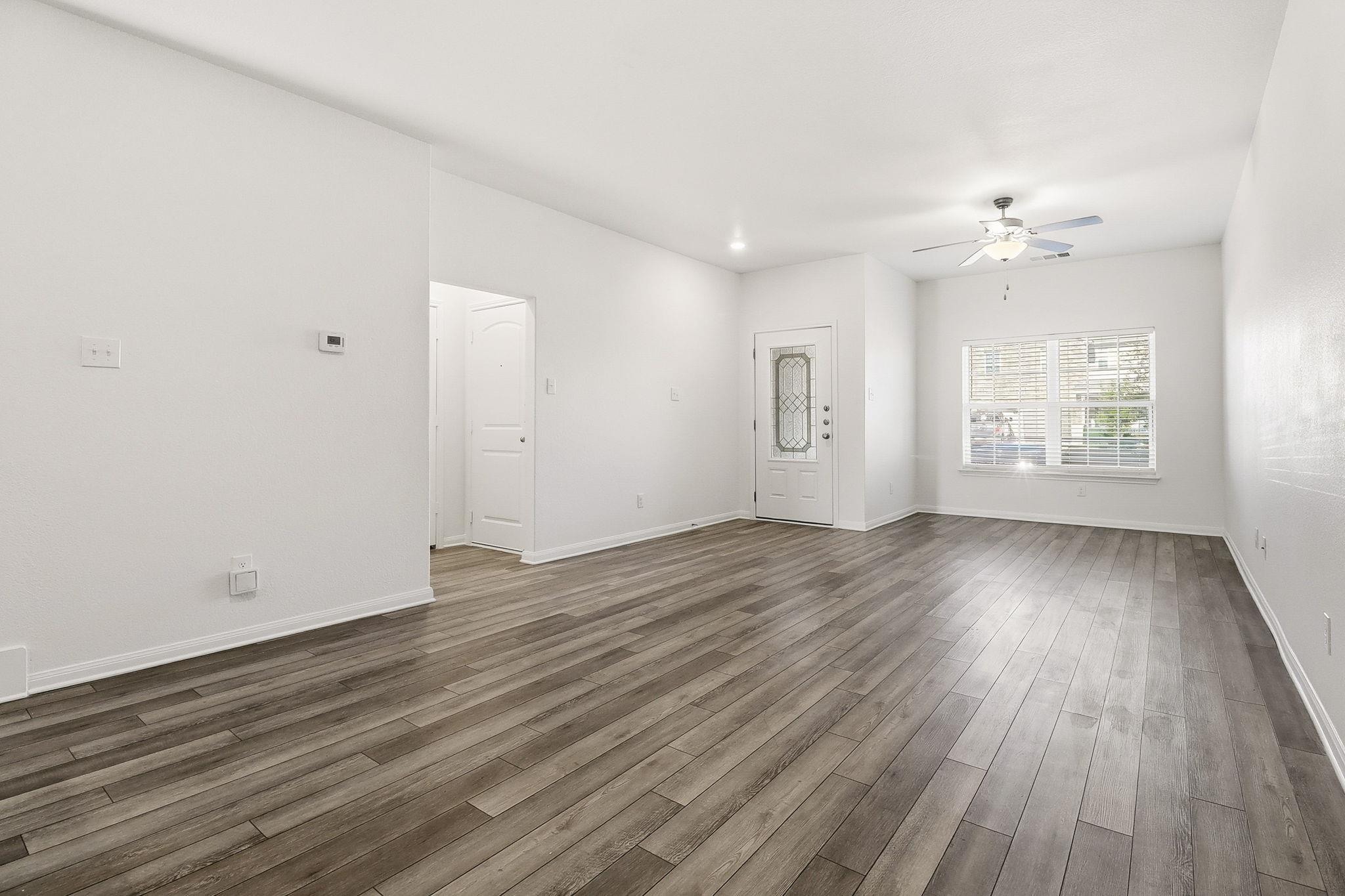 1283 Treeta Trl, Kyle, TX 78640