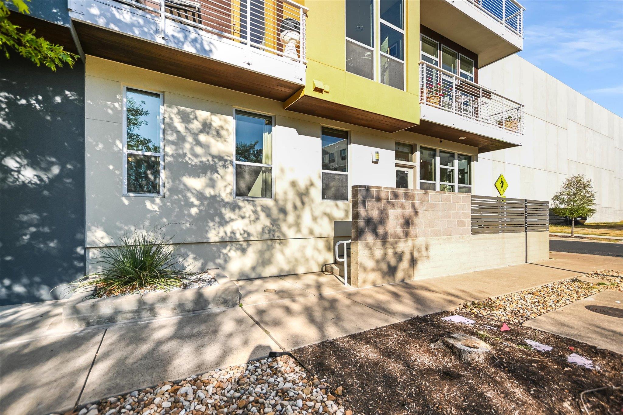 1320 Robert Browning St # 109, Austin, TX 78723