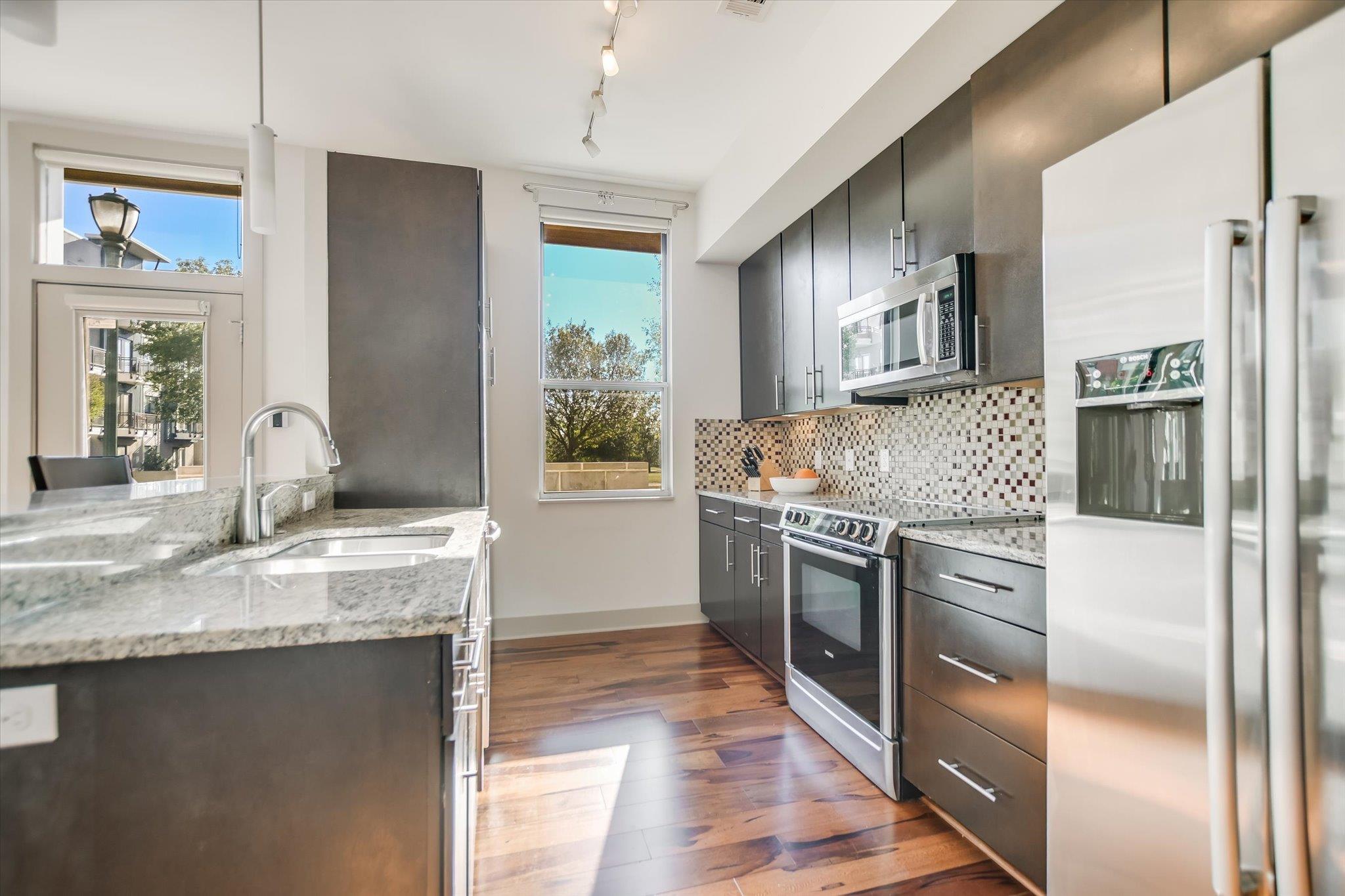 1320 Robert Browning St # 109, Austin, TX 78723