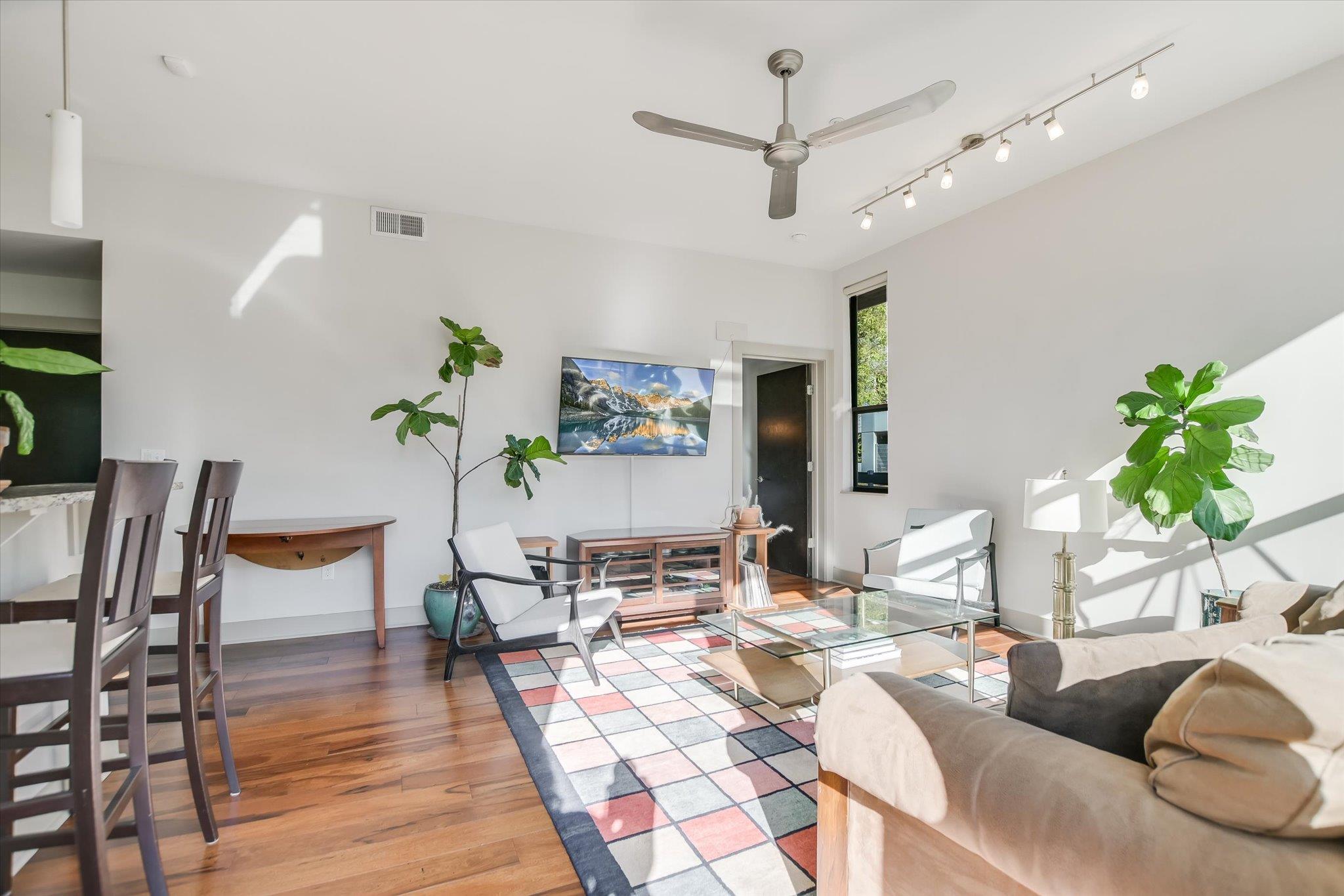 1320 Robert Browning St # 109, Austin, TX 78723