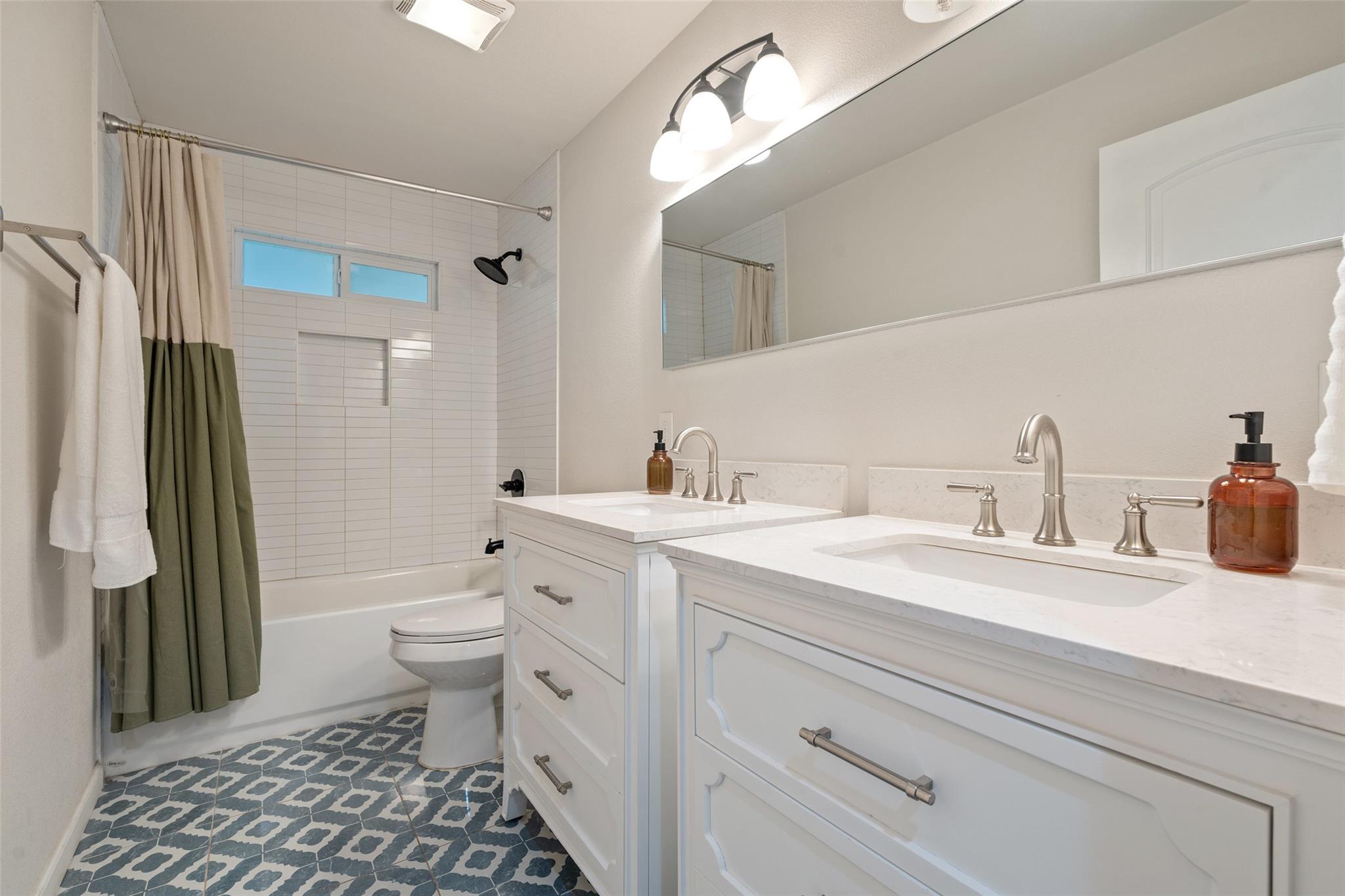 306 Juarez St, San Marcos, TX 78666