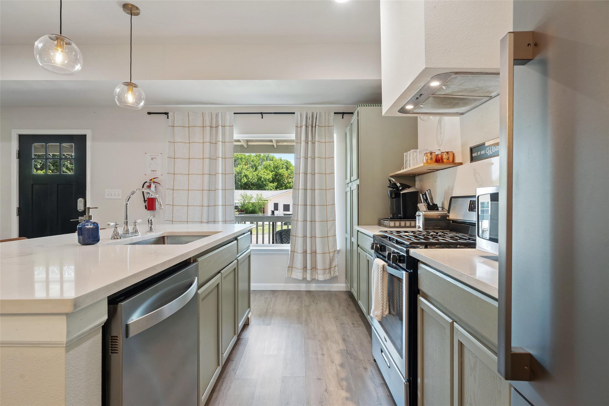 306 Juarez St, San Marcos, TX 78666