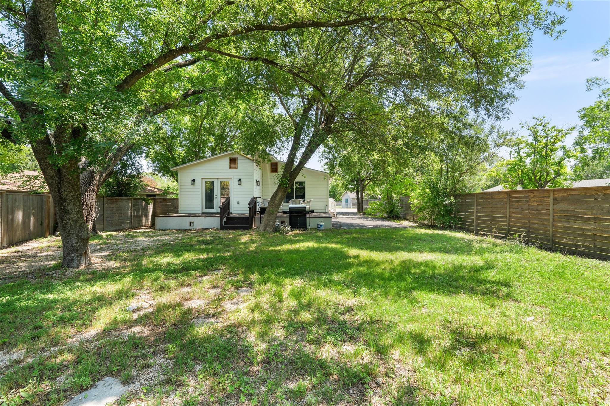 306 Juarez St, San Marcos, TX 78666