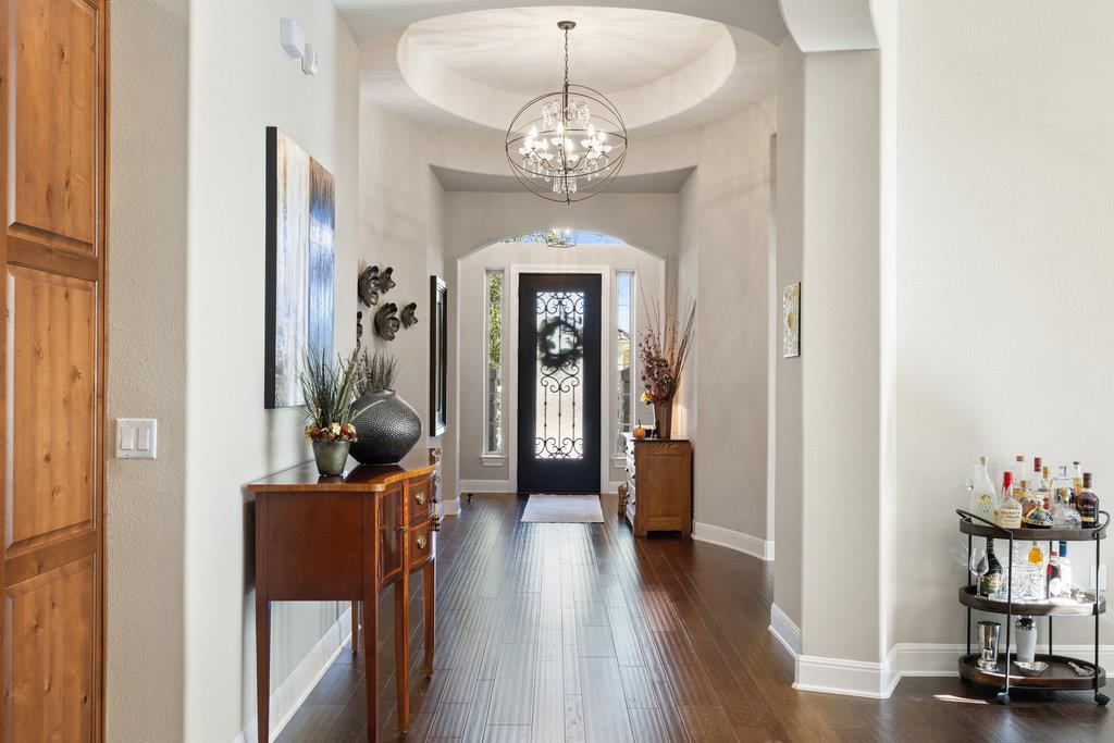 916 Morning Moon Cir, Austin, TX 78732