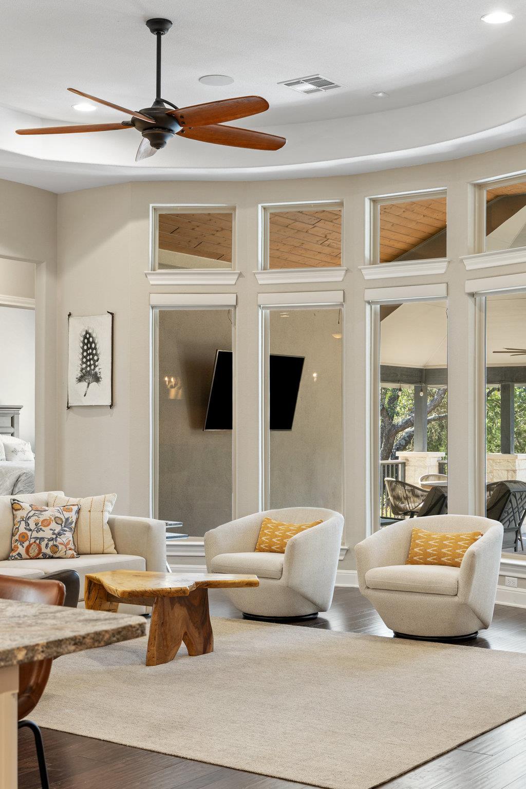 916 Morning Moon Cir, Austin, TX 78732