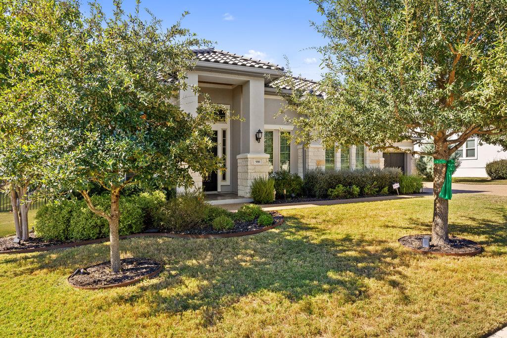 916 Morning Moon Cir, Austin, TX 78732