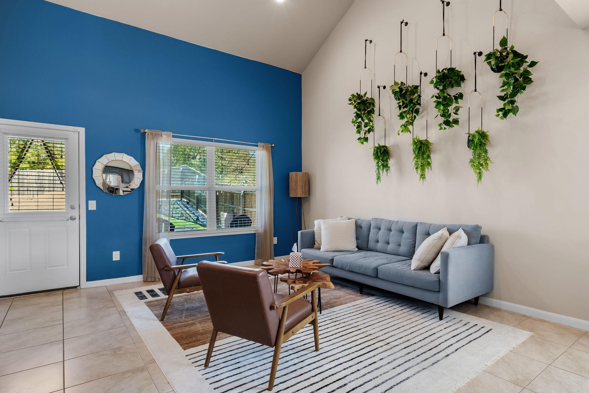 6916 Branrust Dr, Austin, TX 78744