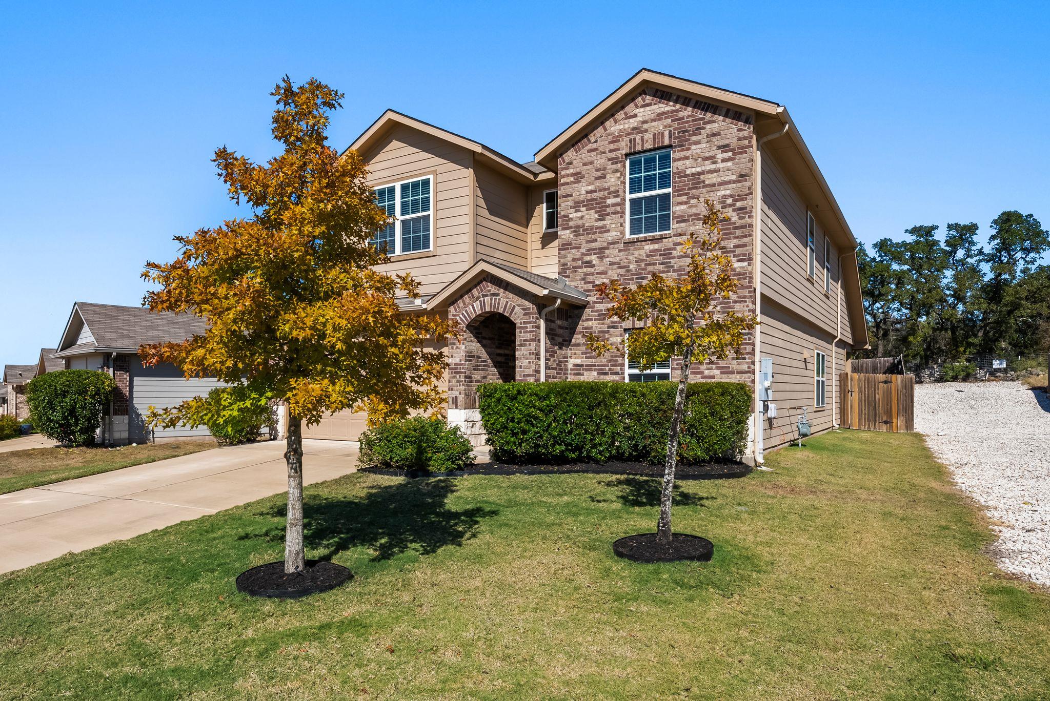 6916 Branrust Dr, Austin, TX 78744