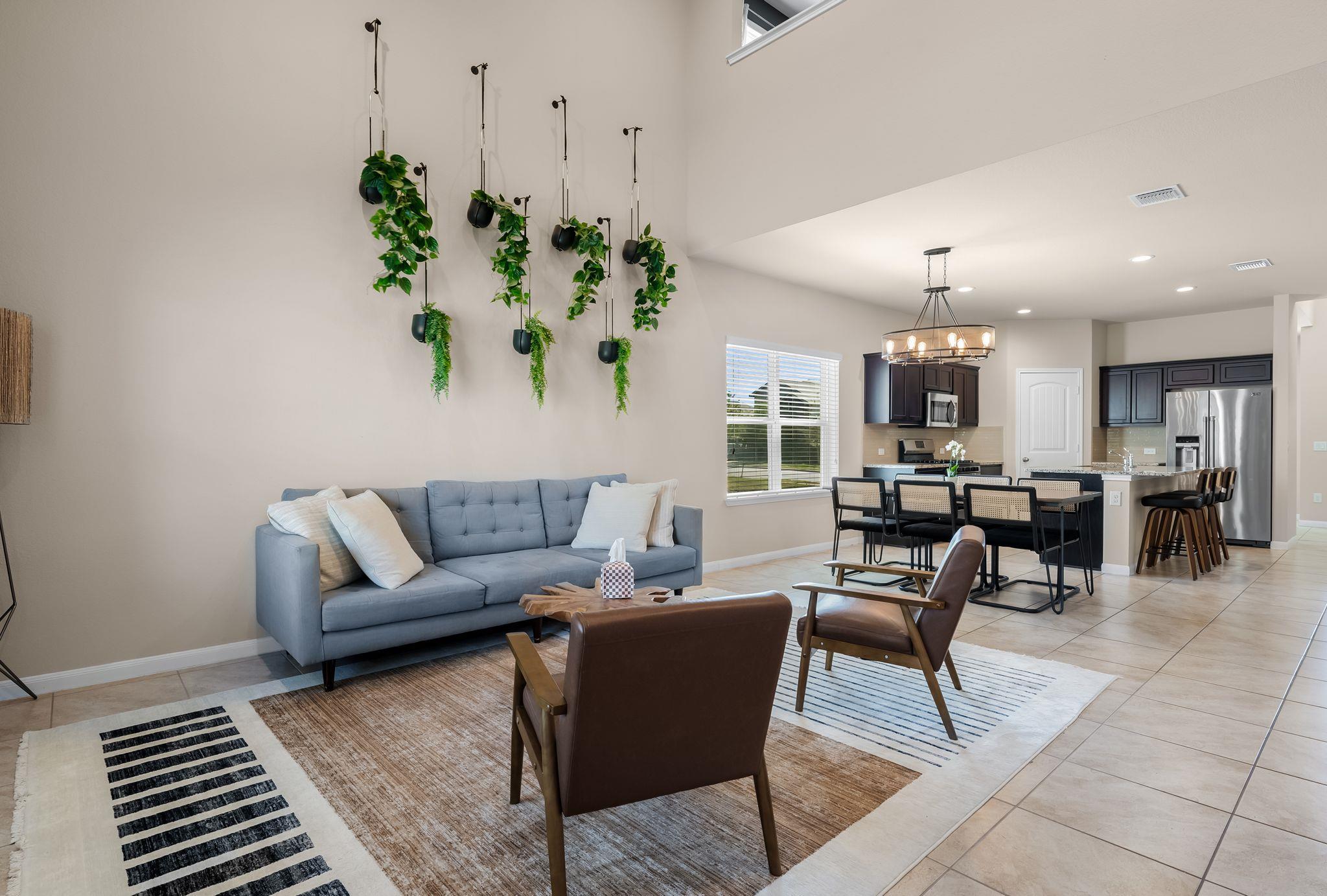 6916 Branrust Dr, Austin, TX 78744