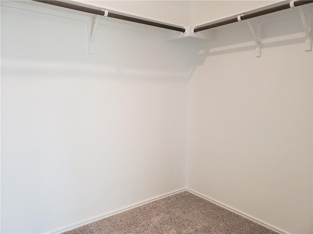 111 Bear Oak St, Hutto, TX 78634