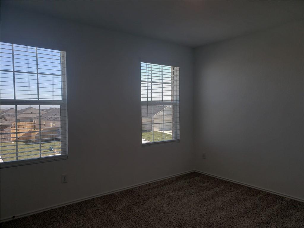 111 Bear Oak St, Hutto, TX 78634