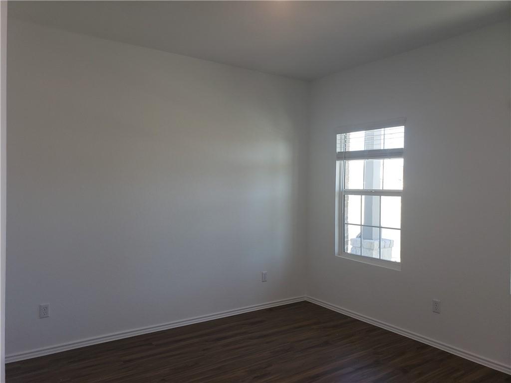 111 Bear Oak St, Hutto, TX 78634