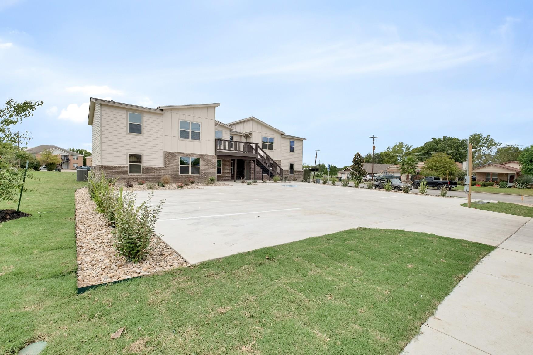 2200 Creekside Ln # D, Georgetown, TX 78626