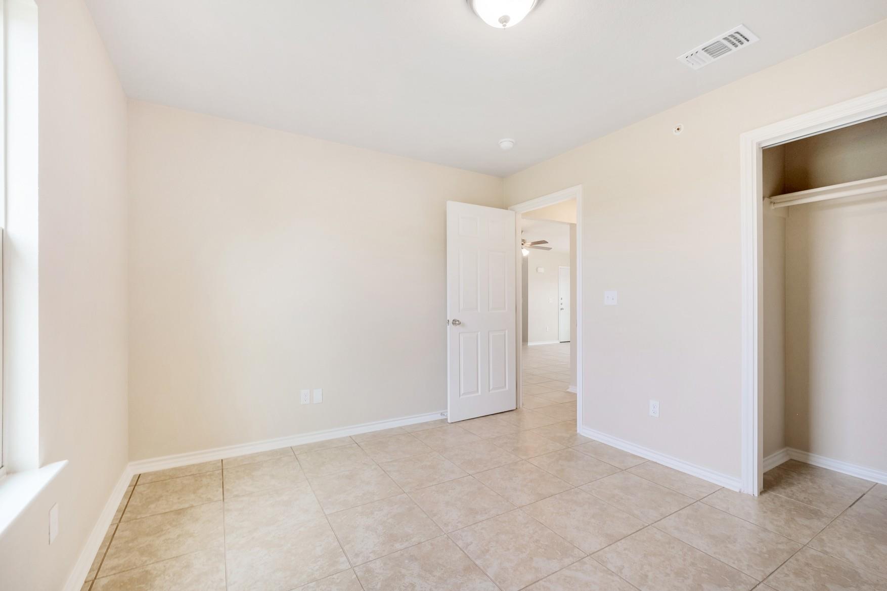 2200 Creekside Ln # D, Georgetown, TX 78626