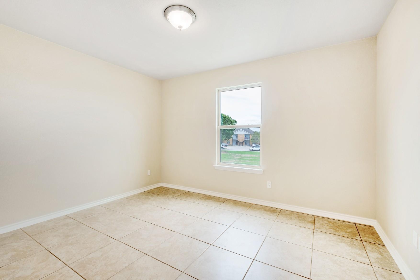 2200 Creekside Ln # D, Georgetown, TX 78626