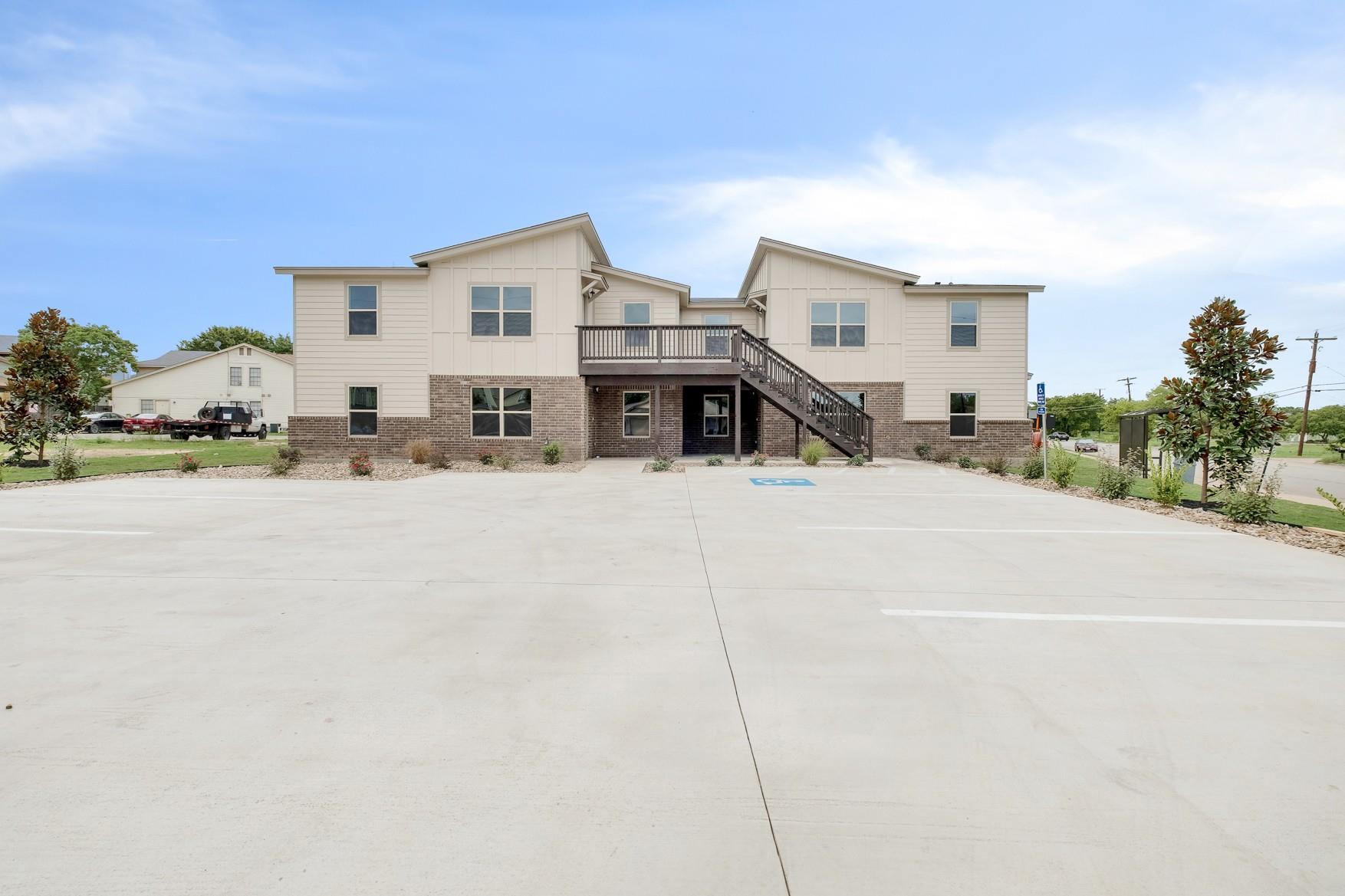 2200 Creekside Ln # D, Georgetown, TX 78626