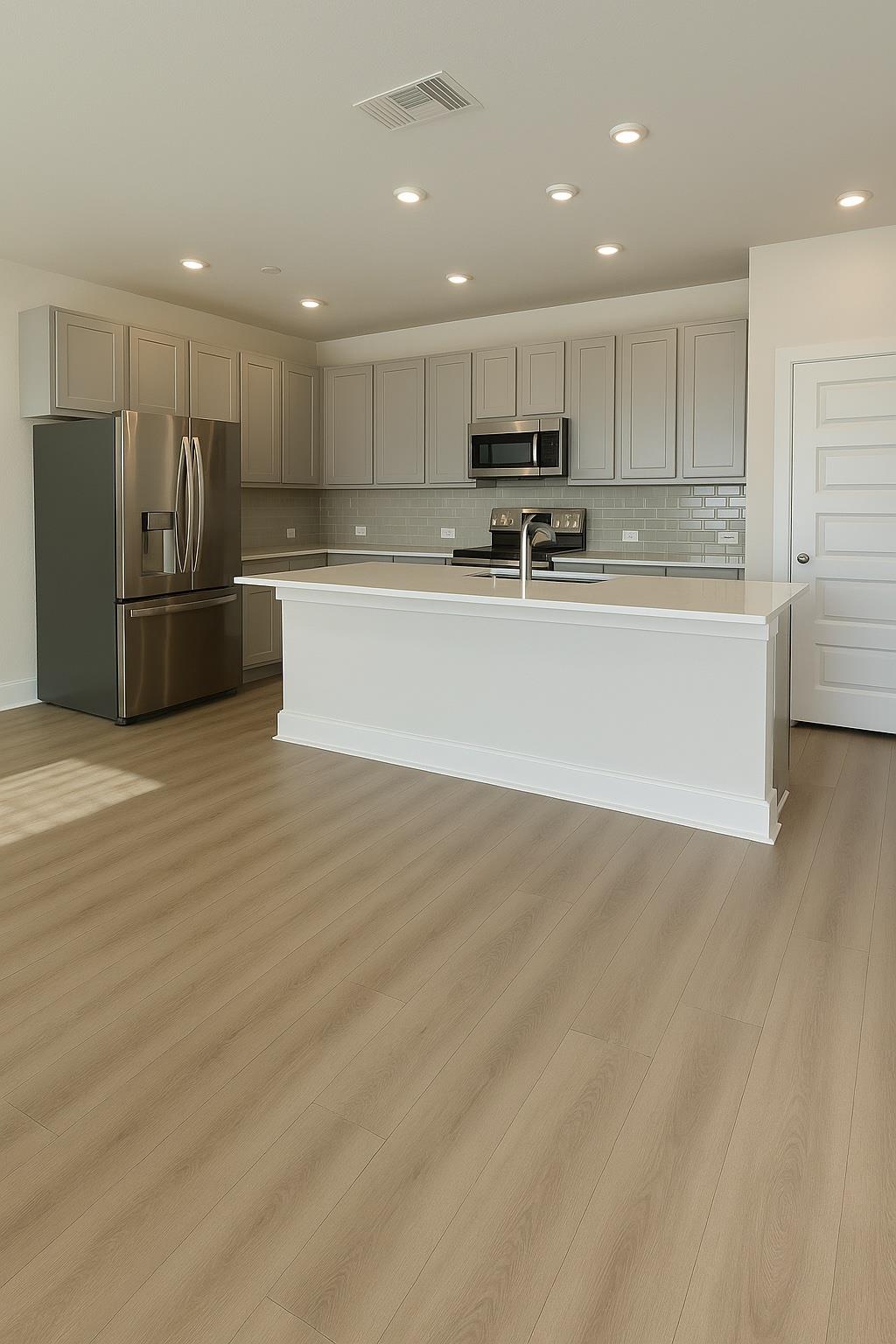 533 Emory Crossing Blvd, Hutto, TX 78634