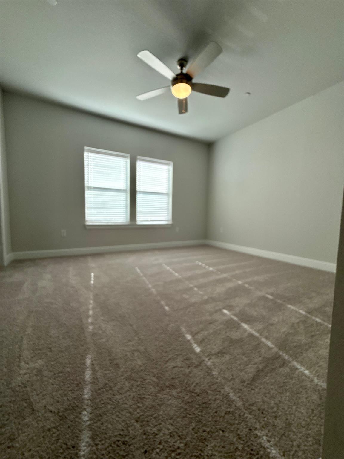 533 Emory Crossing Blvd, Hutto, TX 78634